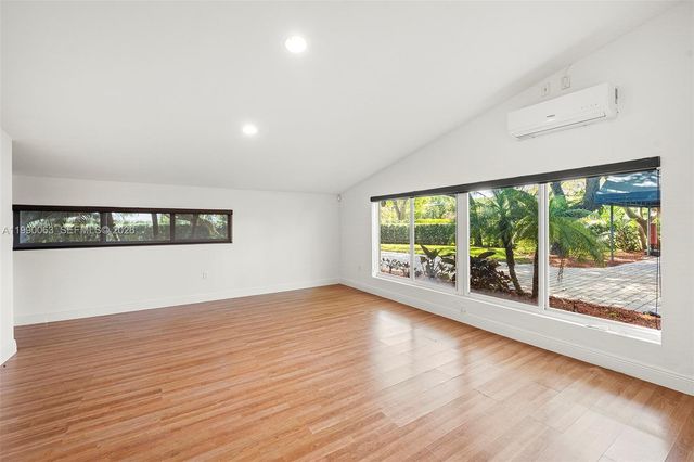 6601 SW 124th St, Pinecrest, FL 33156