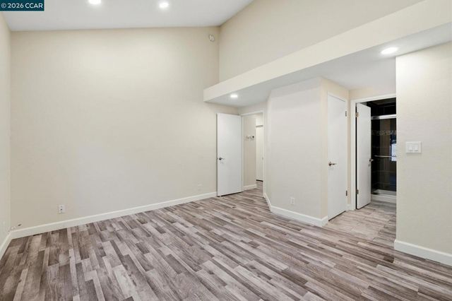 2300 Lake Park Ct, Martinez, CA 94553