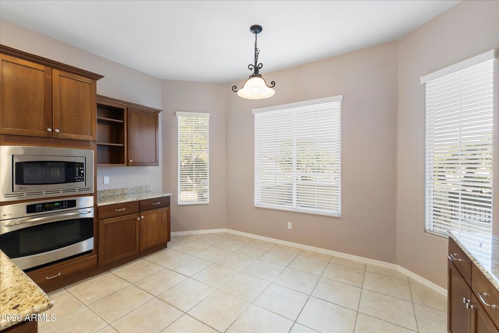 Image 15 of property listing at 26629 W TONOPAH Drive, Buckeye, AZ 85396