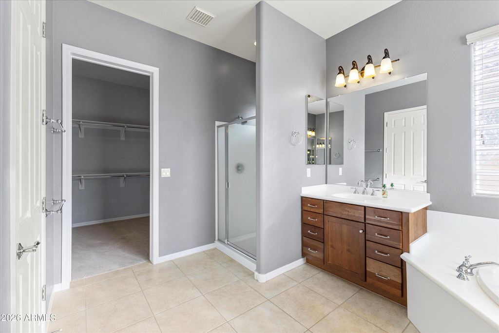 Image 25 of property listing at 26629 W TONOPAH Drive, Buckeye, AZ 85396