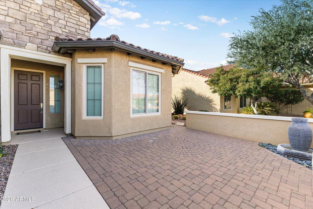 Image 7 of property listing at 26629 W TONOPAH Drive, Buckeye, AZ 85396