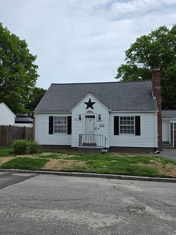 19 Calumet Ave, Worcester, MA 01606