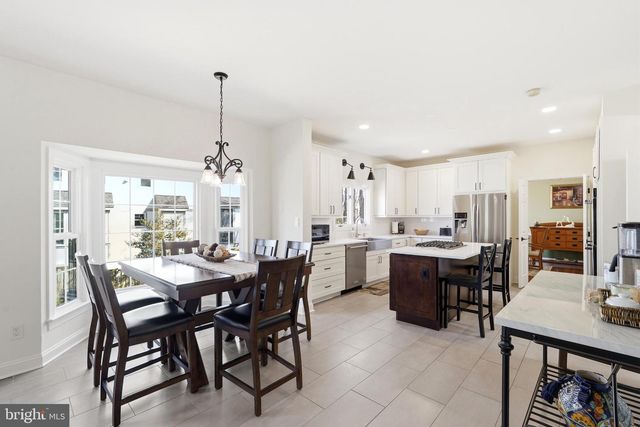 1800 SUNNY CREEK CV, Vienna, VA 22182