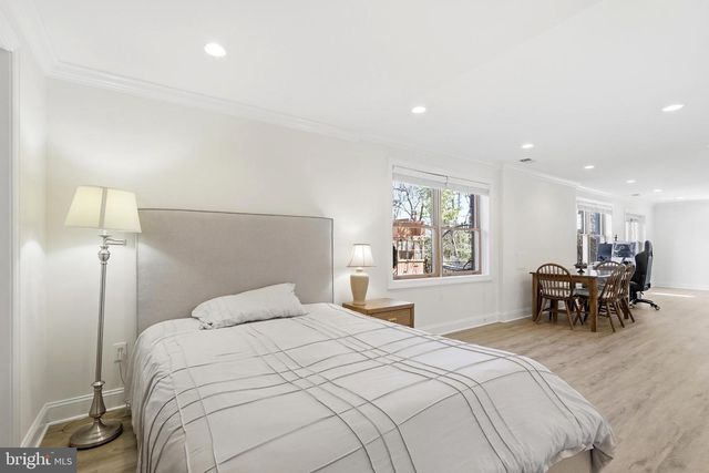 1800 SUNNY CREEK CV, Vienna, VA 22182