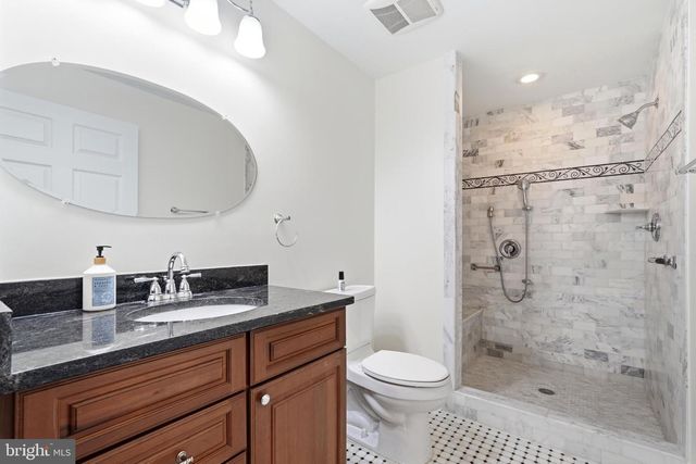 1800 SUNNY CREEK CV, Vienna, VA 22182