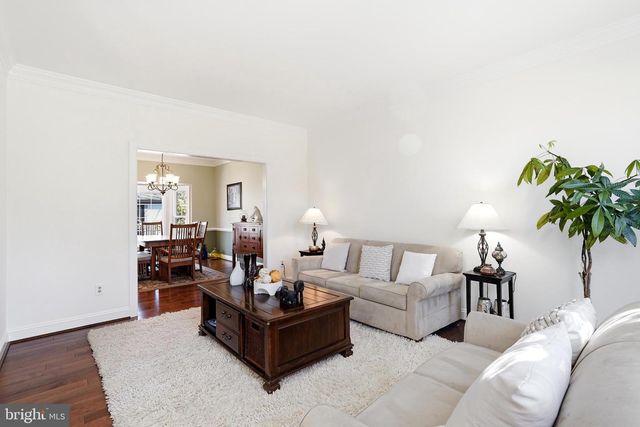 1800 SUNNY CREEK CV, Vienna, VA 22182