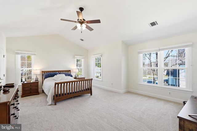 1800 SUNNY CREEK CV, Vienna, VA 22182