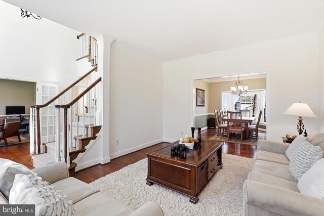 1800 SUNNY CREEK CV, Vienna, VA 22182