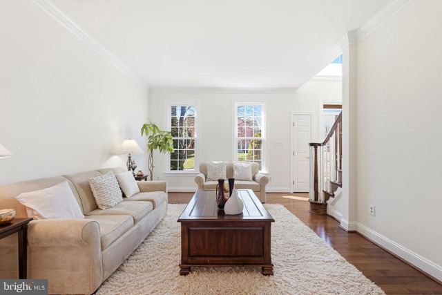 1800 SUNNY CREEK CV, Vienna, VA 22182