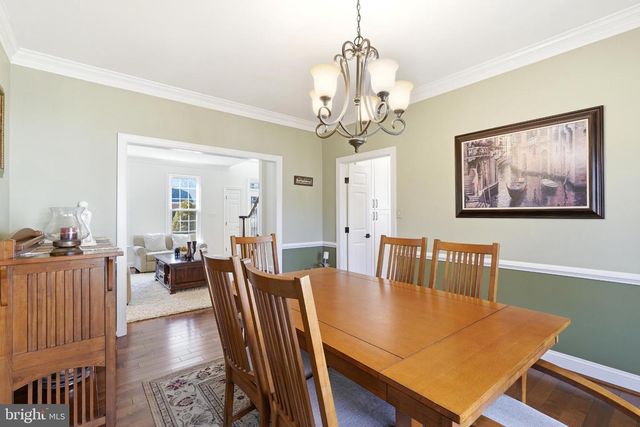 1800 SUNNY CREEK CV, Vienna, VA 22182