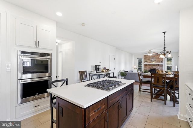 1800 SUNNY CREEK CV, Vienna, VA 22182