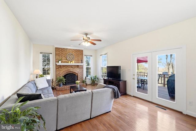 1800 SUNNY CREEK CV, Vienna, VA 22182