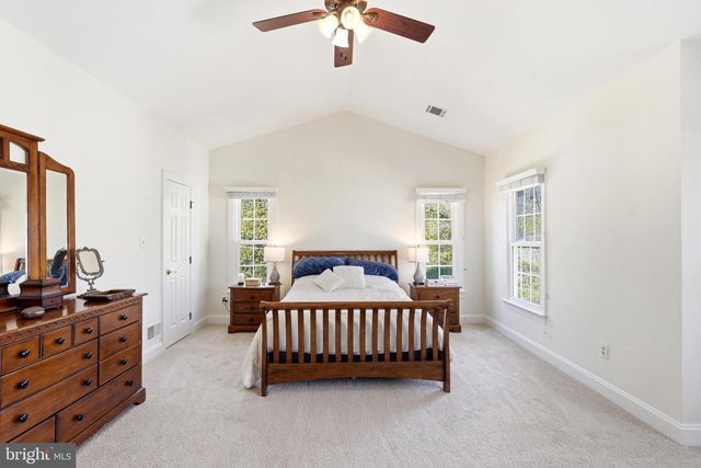 1800 SUNNY CREEK CV, Vienna, VA 22182