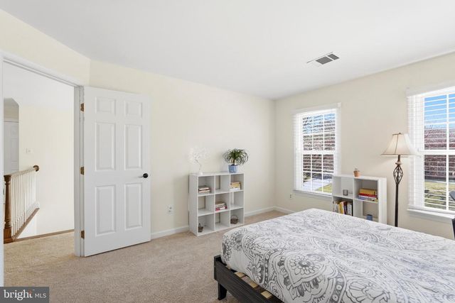 1800 SUNNY CREEK CV, Vienna, VA 22182