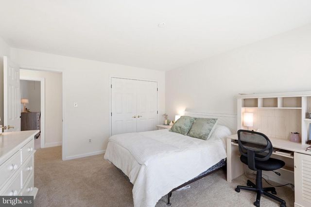 1800 SUNNY CREEK CV, Vienna, VA 22182