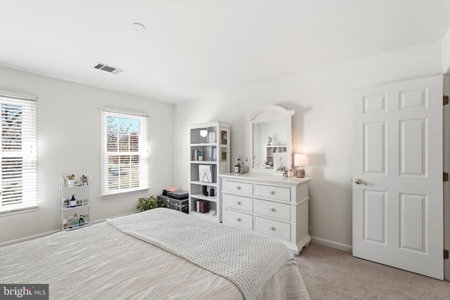 1800 SUNNY CREEK CV, Vienna, VA 22182