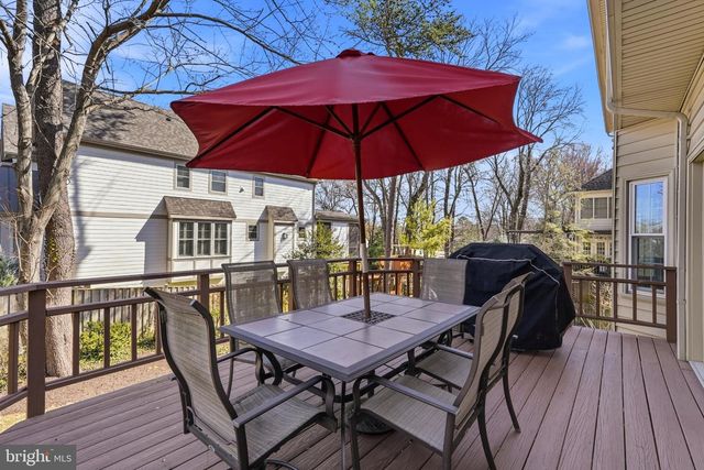 1800 SUNNY CREEK CV, Vienna, VA 22182