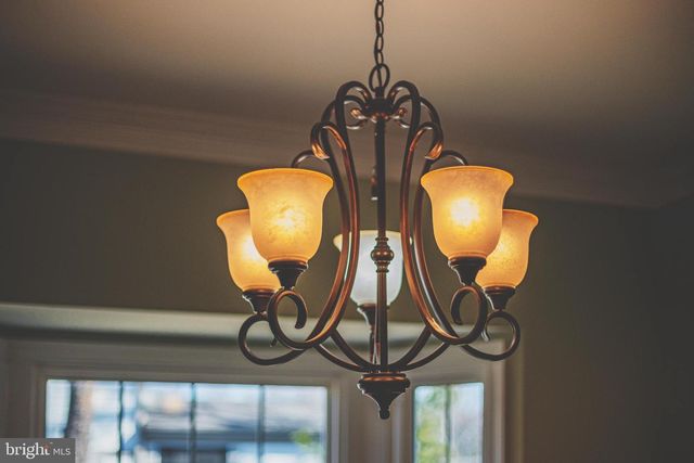 1800 SUNNY CREEK CV, Vienna, VA 22182