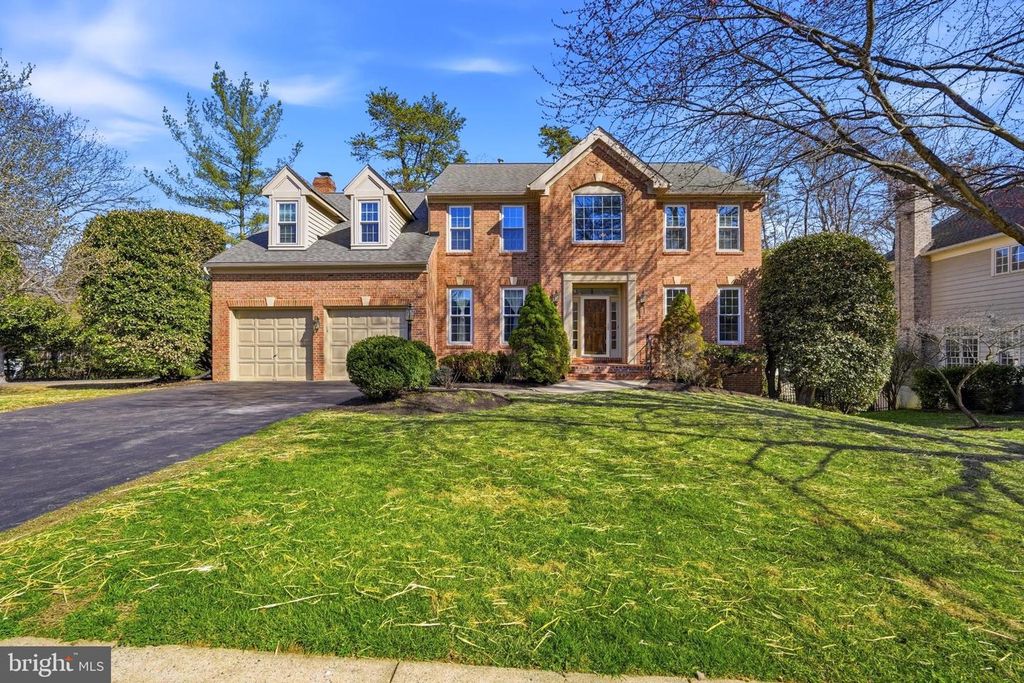 1800 SUNNY CREEK CV, Vienna, VA 22182