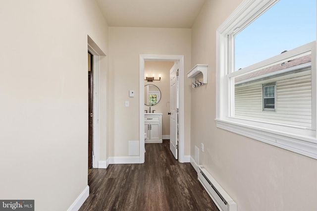 127 W FOURTH ST, East Greenville, PA 18041