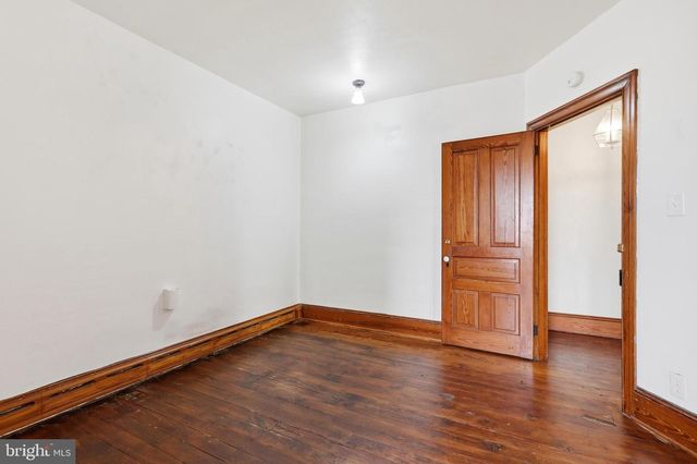127 W FOURTH ST, East Greenville, PA 18041