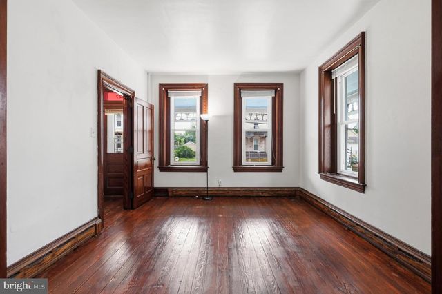 127 W FOURTH ST, East Greenville, PA 18041