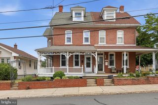 127 W FOURTH ST, East Greenville, PA 18041