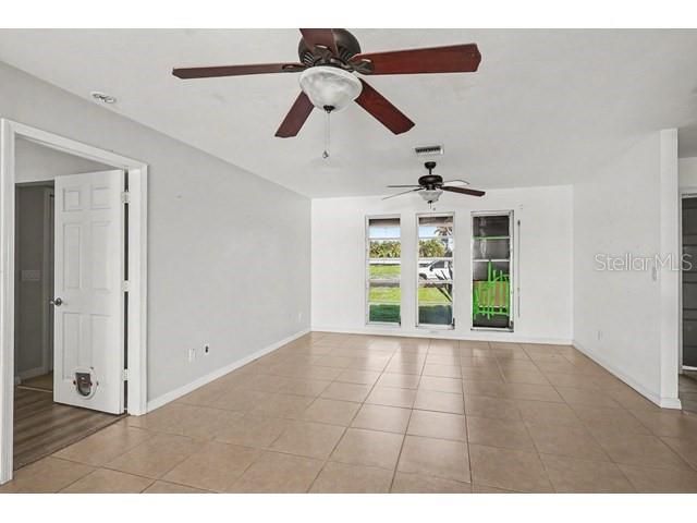 1219 NE 14TH PLACE, Cape Coral, FL 33909