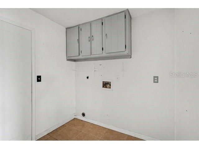 1219 NE 14TH PLACE, Cape Coral, FL 33909