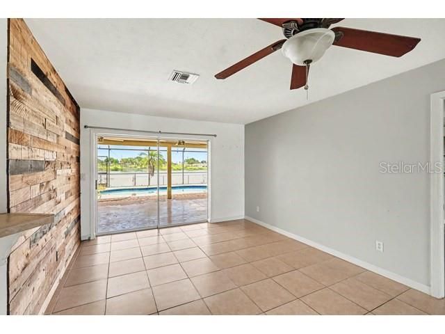 1219 NE 14TH PLACE, Cape Coral, FL 33909