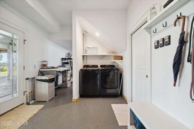 333 N Island Crossing, Edenton, NC 27932