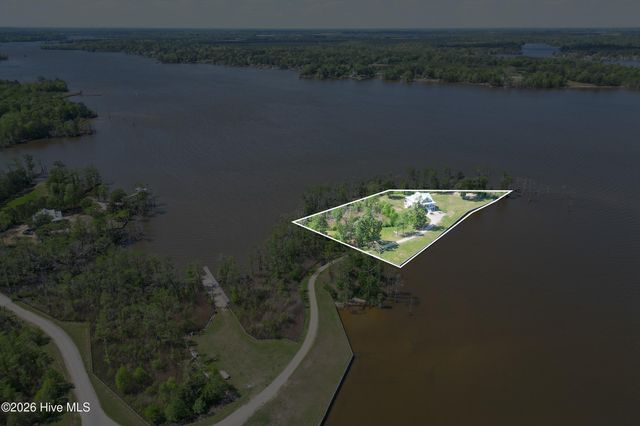 333 N Island Crossing, Edenton, NC 27932