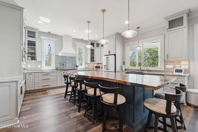 333 N Island Crossing, Edenton, NC 27932