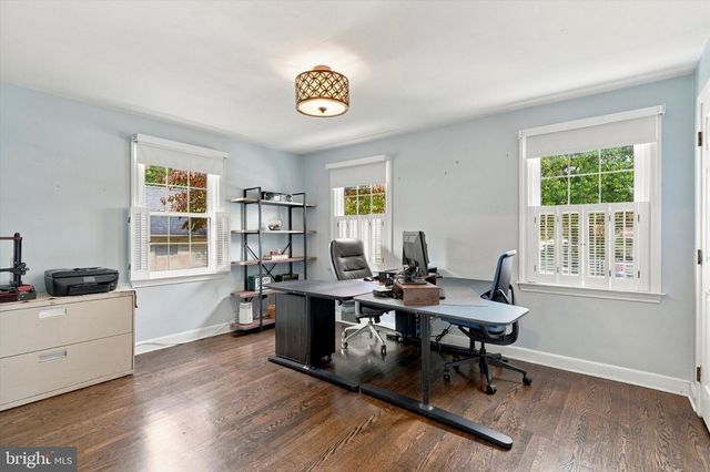246 LENOX RD, Havertown, PA 19083