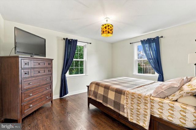 246 LENOX RD, Havertown, PA 19083