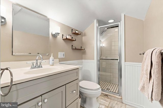 246 LENOX RD, Havertown, PA 19083