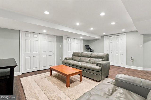 246 LENOX RD, Havertown, PA 19083