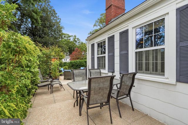 246 LENOX RD, Havertown, PA 19083