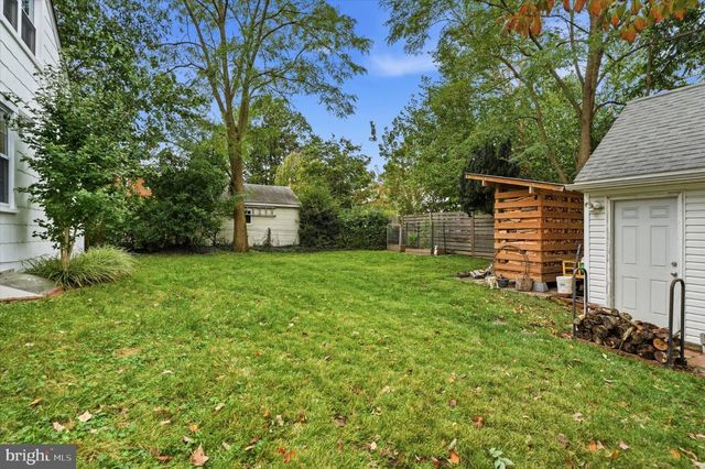246 LENOX RD, Havertown, PA 19083