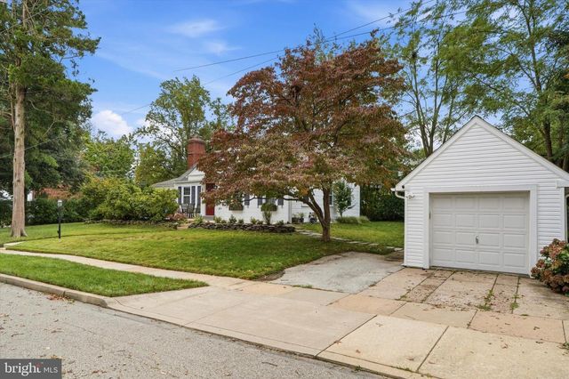 246 LENOX RD, Havertown, PA 19083