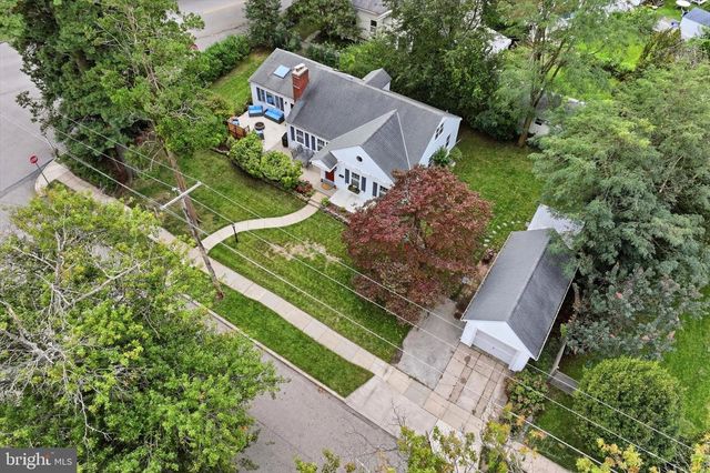 246 LENOX RD, Havertown, PA 19083