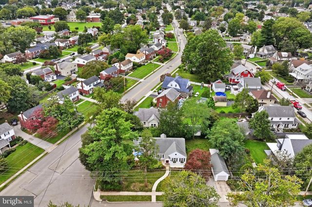 246 LENOX RD, Havertown, PA 19083