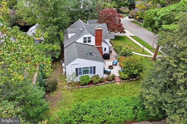 246 LENOX RD, Havertown, PA 19083