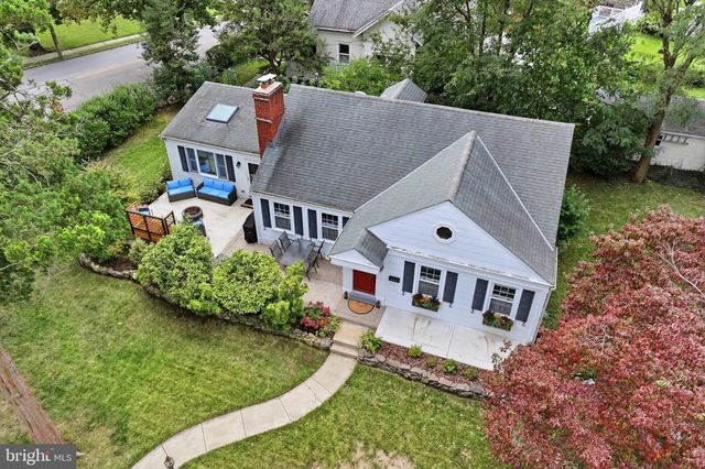 246 LENOX RD, Havertown, PA 19083