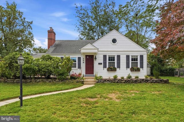 246 LENOX RD, Havertown, PA 19083