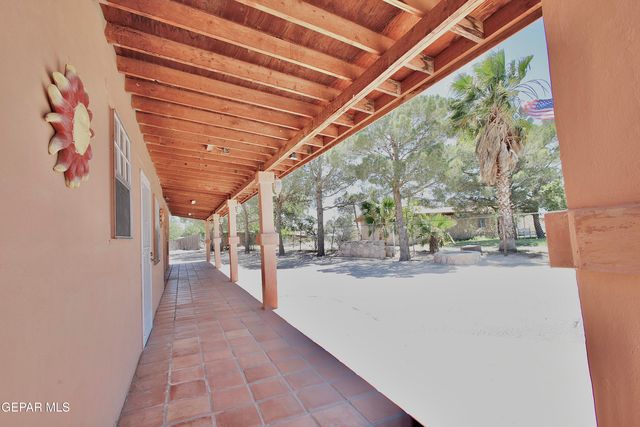 9967 Gideon Circle, Socorro, TX 79927