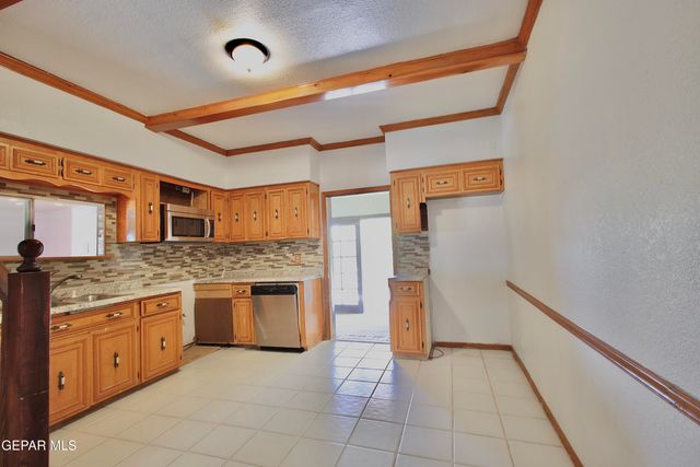 9967 Gideon Circle, Socorro, TX 79927