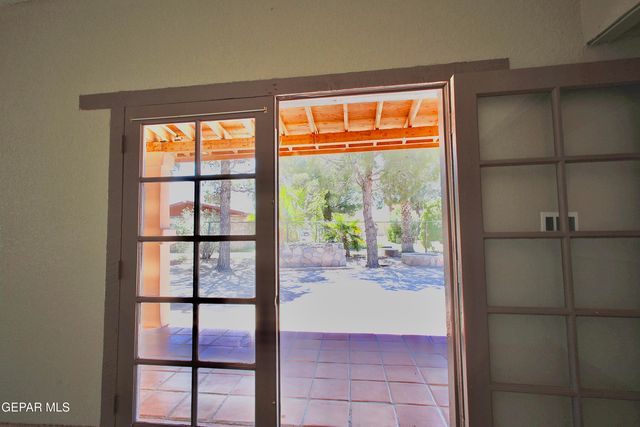 9967 Gideon Circle, Socorro, TX 79927