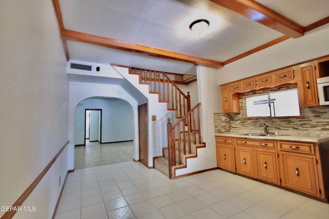9967 Gideon Circle, Socorro, TX 79927