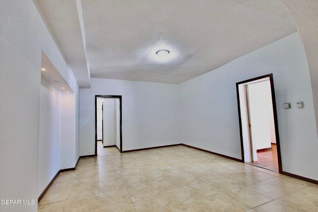 9967 Gideon Circle, Socorro, TX 79927